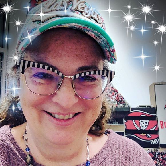 Meet your Posher, Pati - Picture 1 of 5